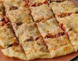 فطيرة بالسجق